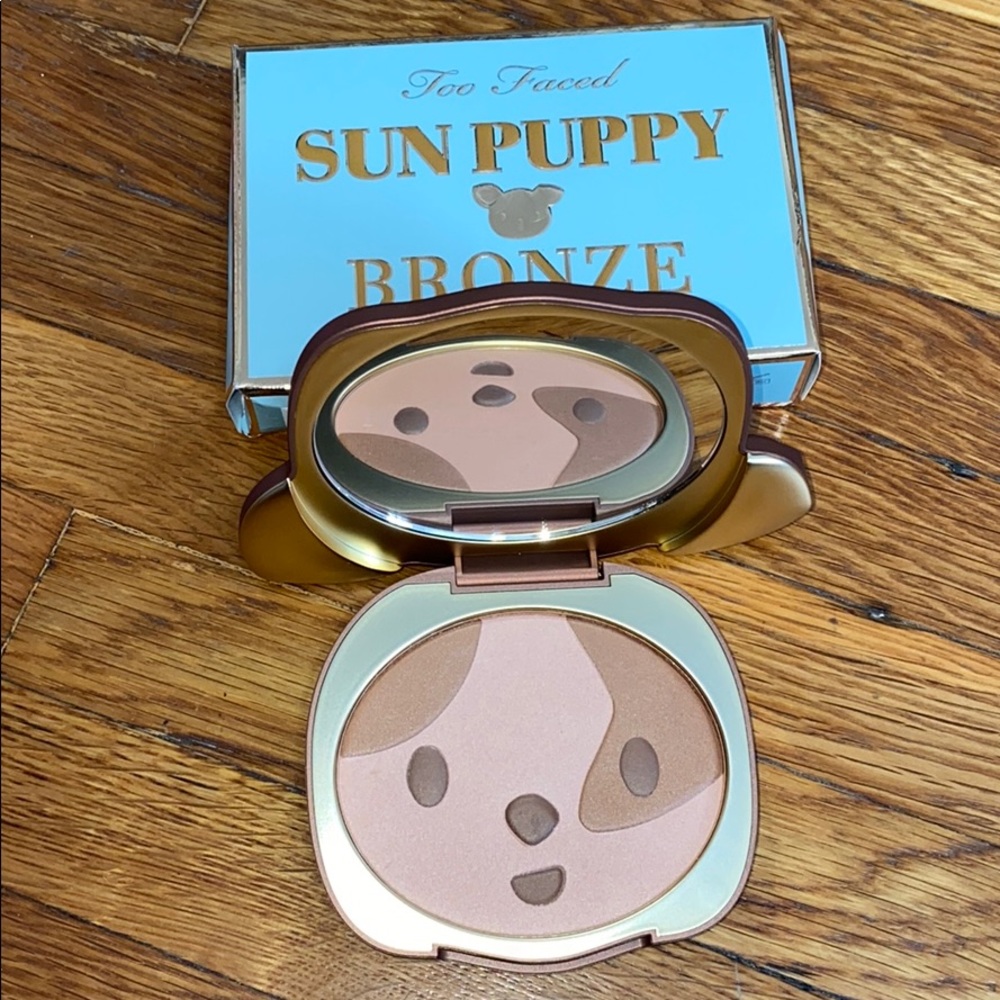 Too faced glowver puppy love bronzer limited ed